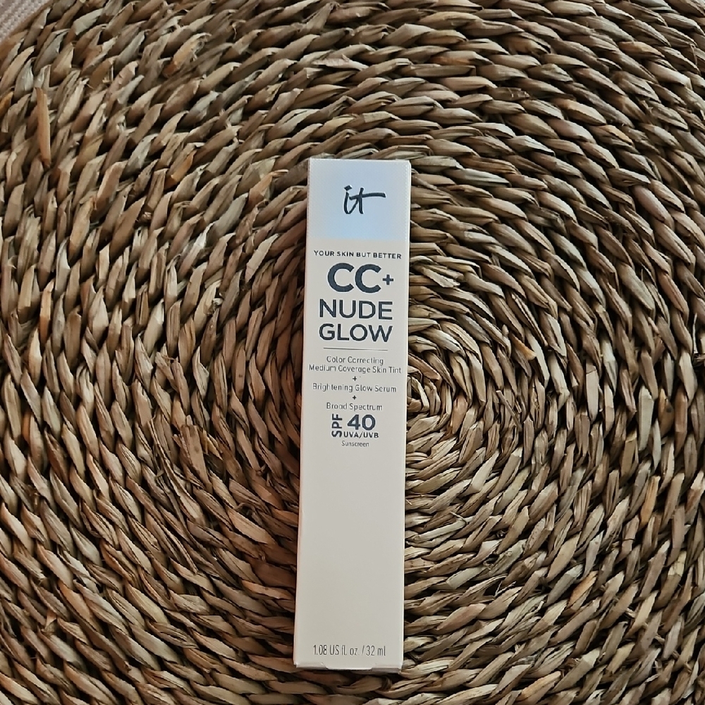 IT Cosmetics CC+ Nude Glow Skin Perfector